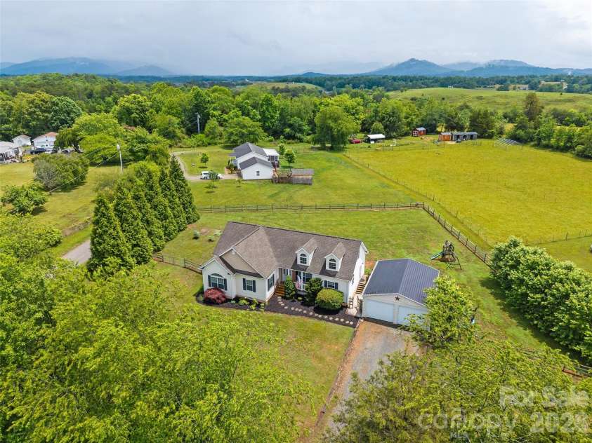 300 Welch Drive, Alexander, NC 28701.  MLS# CAR4387609, YatesRealty ID 30151. 