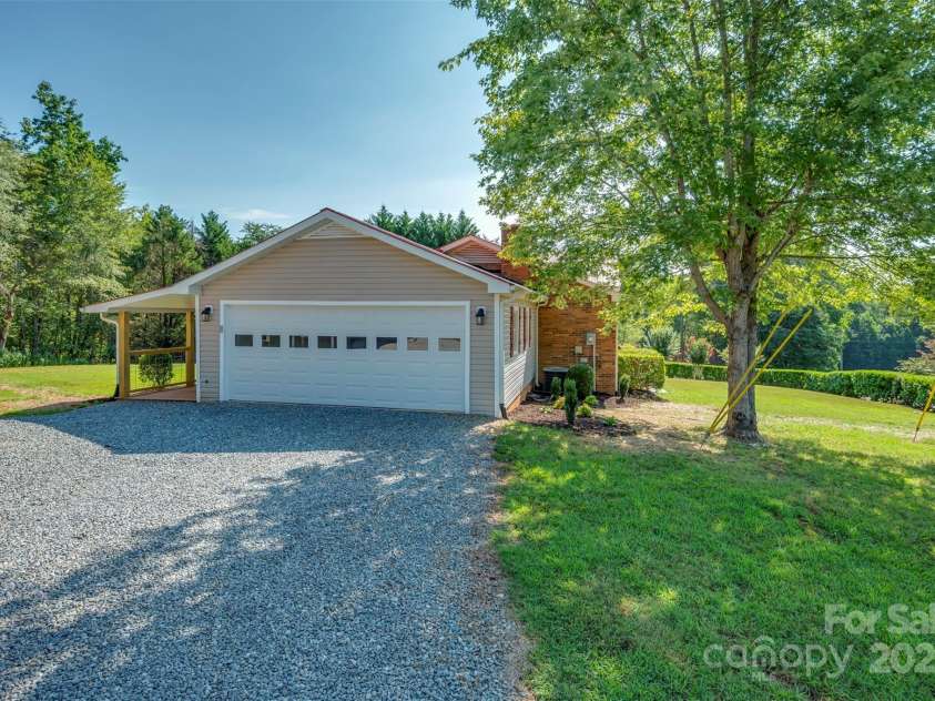 1283 Harris Henrietta Road, Forest City, NC 28043.  MLS# CAR4287411, YatesRealty ID 30152. 2 car garage