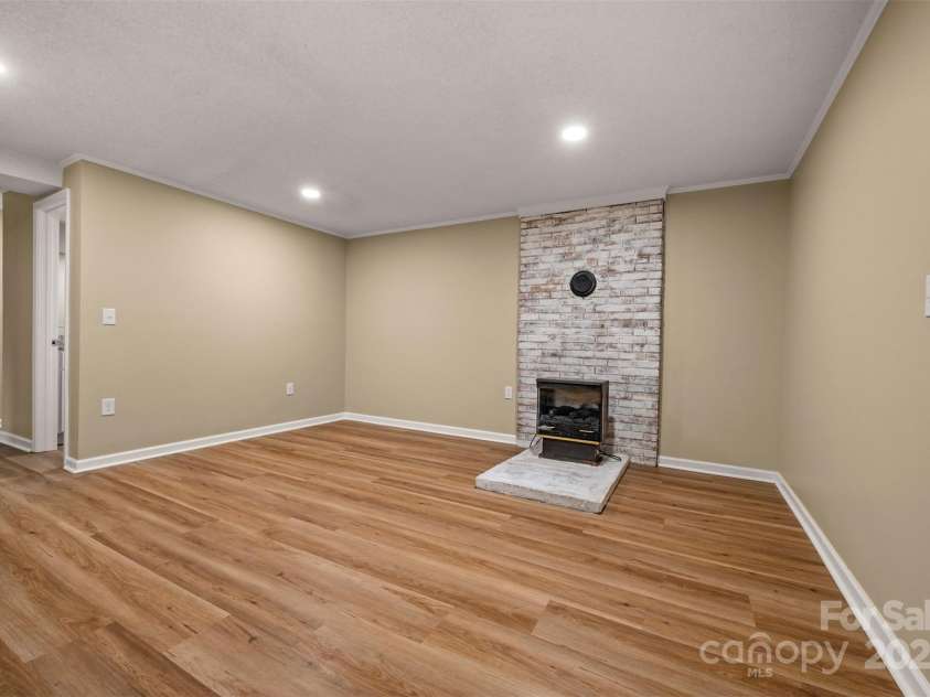 1283 Harris Henrietta Road, Forest City, NC 28043.  MLS# CAR4287411, YatesRealty ID 30152. 