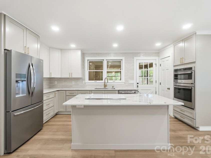 4020 Glen Haven Drive, Concord, NC 28027.  MLS# CAR4389147, YatesRealty ID 30152. 