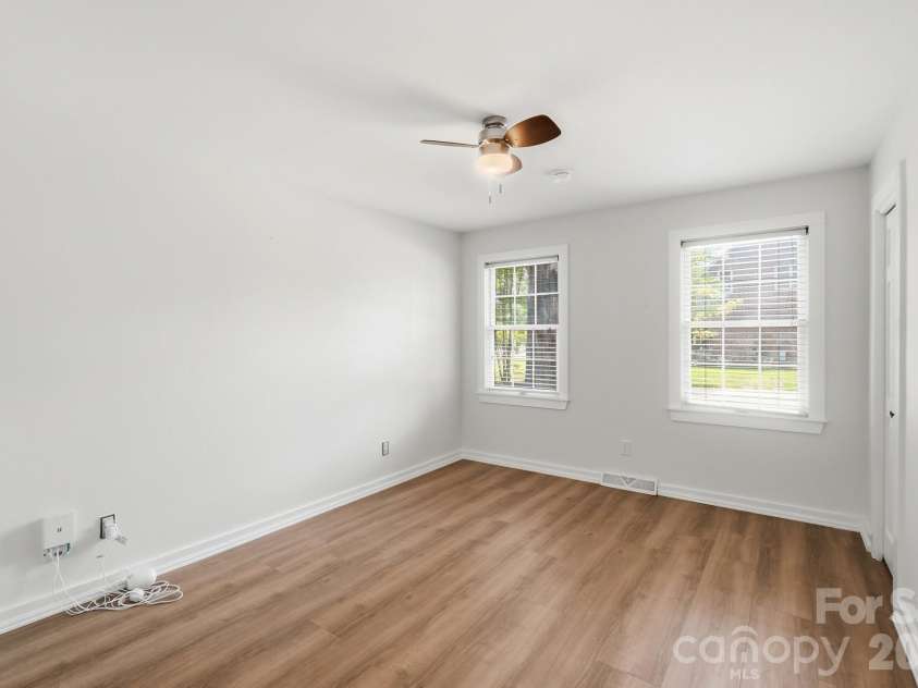 4020 Glen Haven Drive, Concord, NC 28027.  MLS# CAR4389147, YatesRealty ID 30152. 