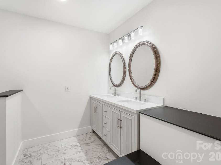 4020 Glen Haven Drive, Concord, NC 28027.  MLS# CAR4389147, YatesRealty ID 30152. 