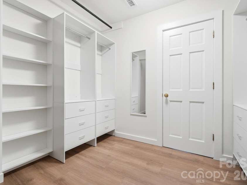 4020 Glen Haven Drive, Concord, NC 28027.  MLS# CAR4389147, YatesRealty ID 30152. 
