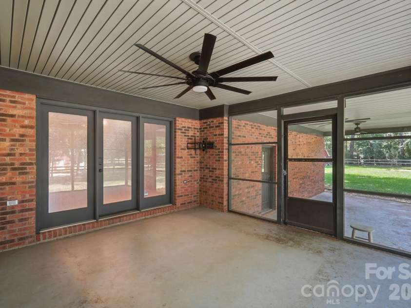4020 Glen Haven Drive, Concord, NC 28027.  MLS# CAR4389147, YatesRealty ID 30152. 