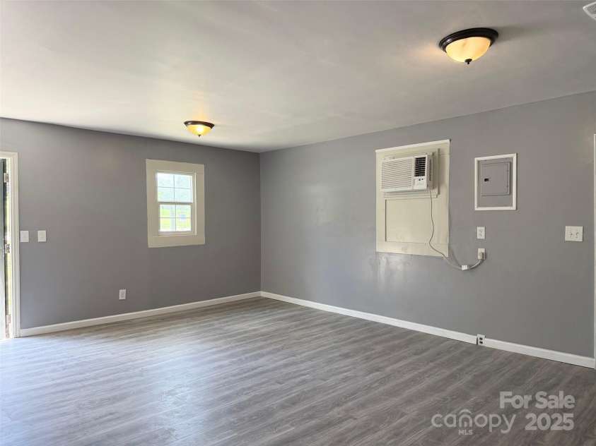 4021 Fork Hill Road, Kershaw, SC 29067.  MLS# CAR4284805, YatesRealty ID 30153. 