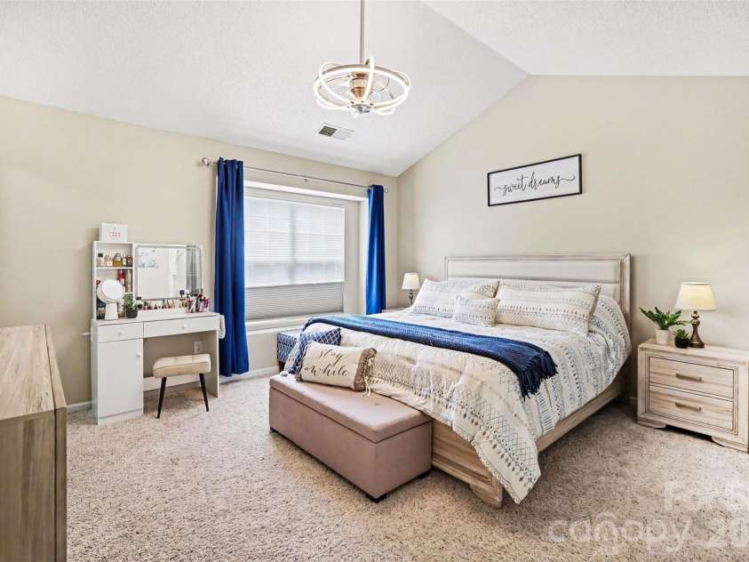 9725 Mattforest Circle, Charlotte, NC 28277.  MLS# CAR4389671, YatesRealty ID 30153. 