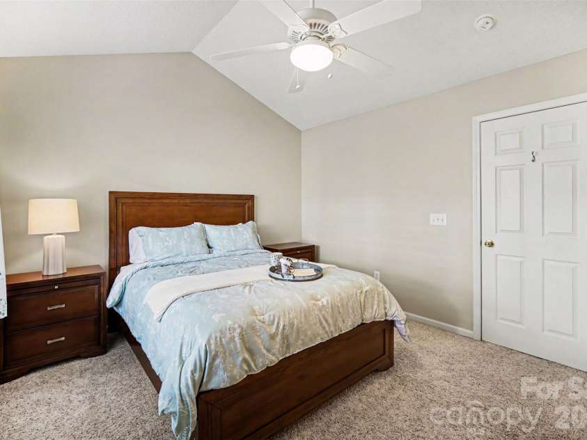 9725 Mattforest Circle, Charlotte, NC 28277.  MLS# CAR4389671, YatesRealty ID 30153. 