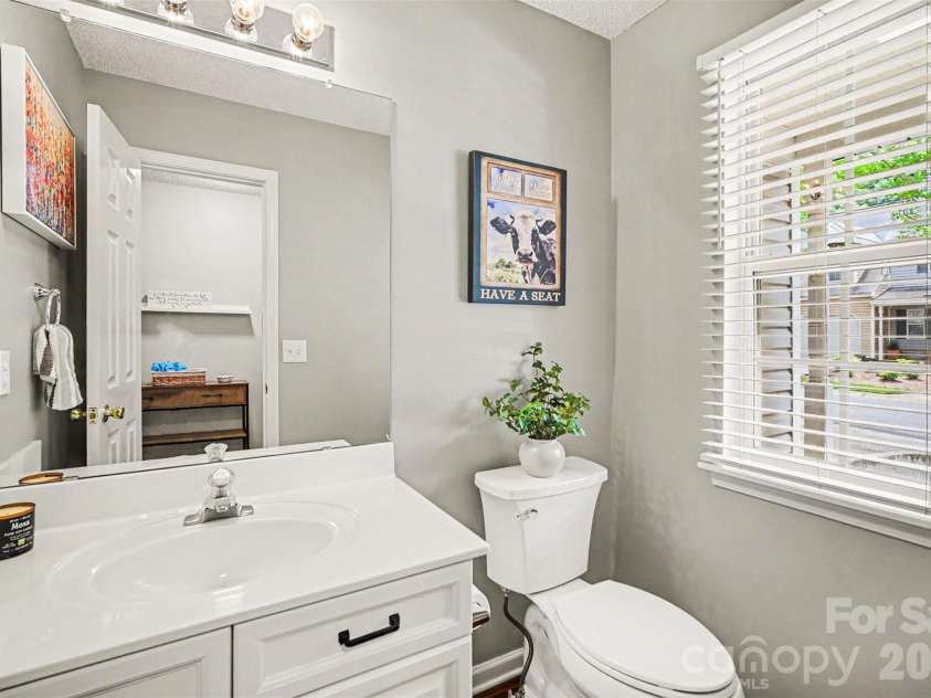 9725 Mattforest Circle, Charlotte, NC 28277.  MLS# CAR4389671, YatesRealty ID 30153. 