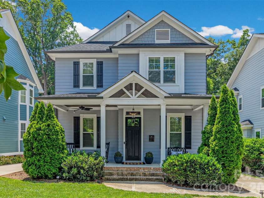 3430 Cosby Place, Charlotte, NC 28205.  MLS# CAR4389964, YatesRealty ID 30155. Classic Front Porch