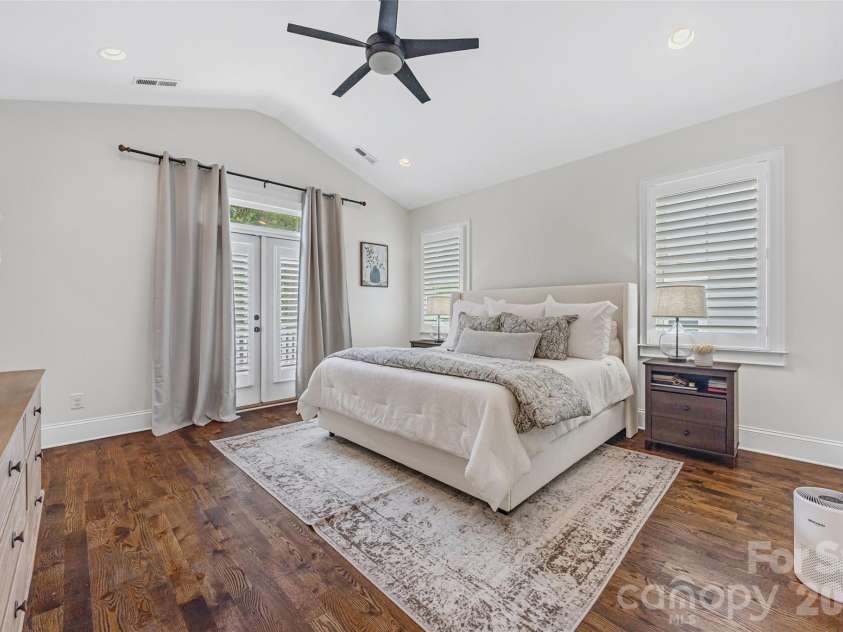 3430 Cosby Place, Charlotte, NC 28205.  MLS# CAR4389964, YatesRealty ID 30155. Primary with balcony