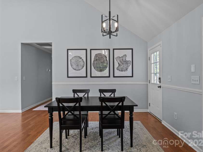 6019 Patricia Ryan Drive, Charlotte, NC 28216.  MLS# CAR4281594, YatesRealty ID 30156. 