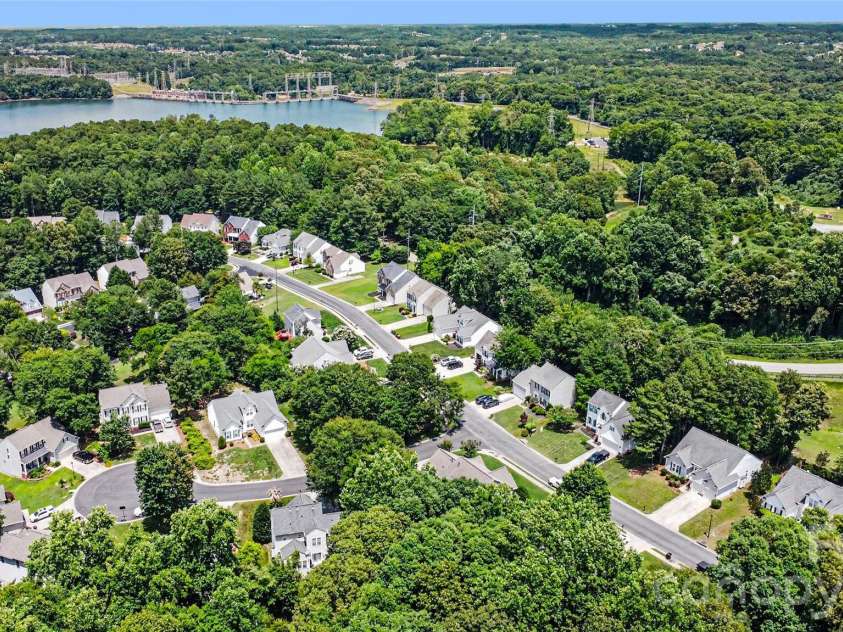 644 Sunset Point Drive, Rock Hill, SC 29732.  MLS# CAR4392650, YatesRealty ID 30156. Tree-lined roads in Sunset Point