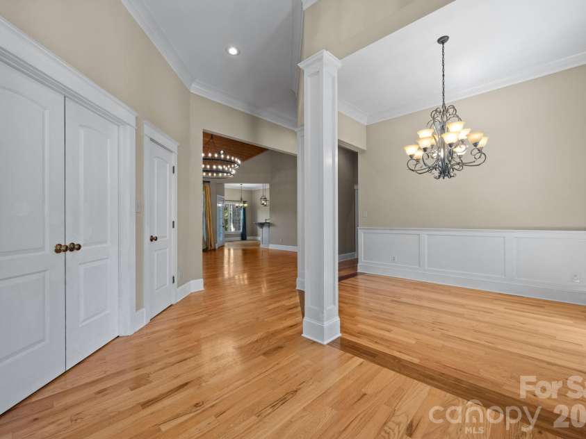 1055 Catawba Greens Drive, Newton, NC 28658.  MLS# CAR4384886, YatesRealty ID 30157. 