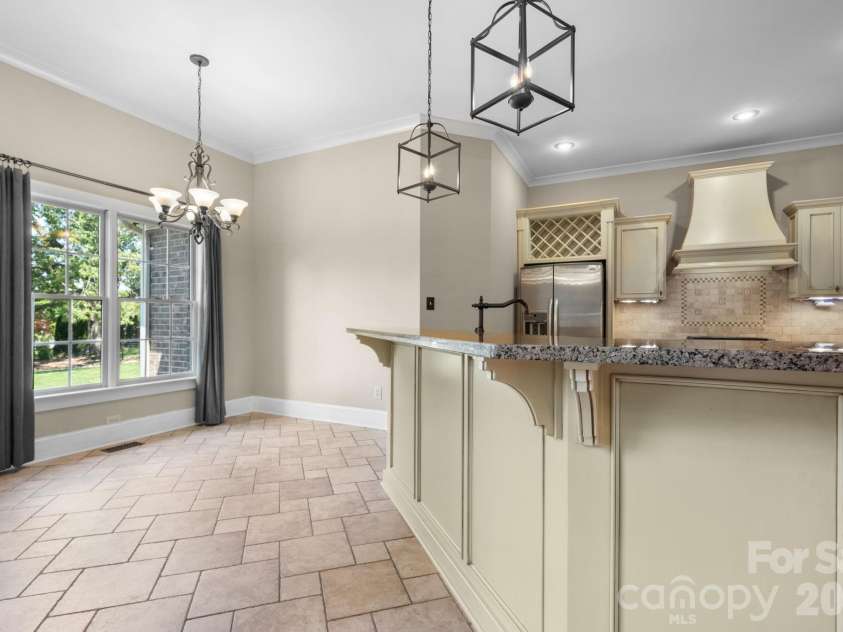 1055 Catawba Greens Drive, Newton, NC 28658.  MLS# CAR4384886, YatesRealty ID 30157. 
