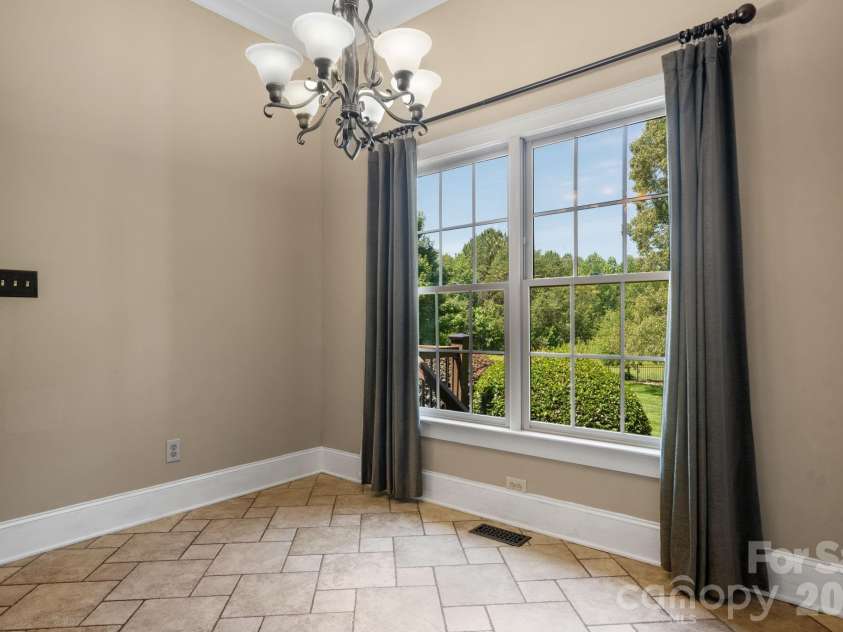 1055 Catawba Greens Drive, Newton, NC 28658.  MLS# CAR4384886, YatesRealty ID 30157. 