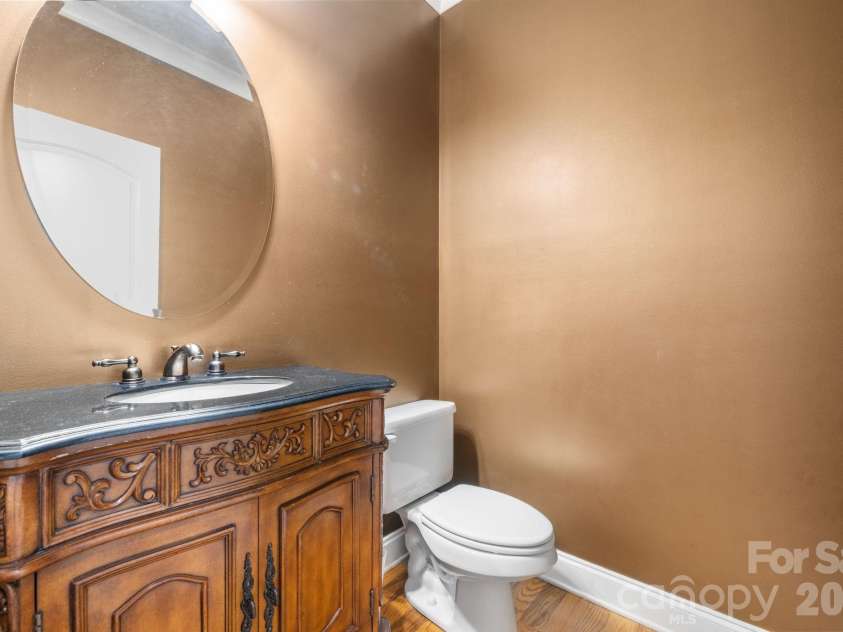 1055 Catawba Greens Drive, Newton, NC 28658.  MLS# CAR4384886, YatesRealty ID 30157. 