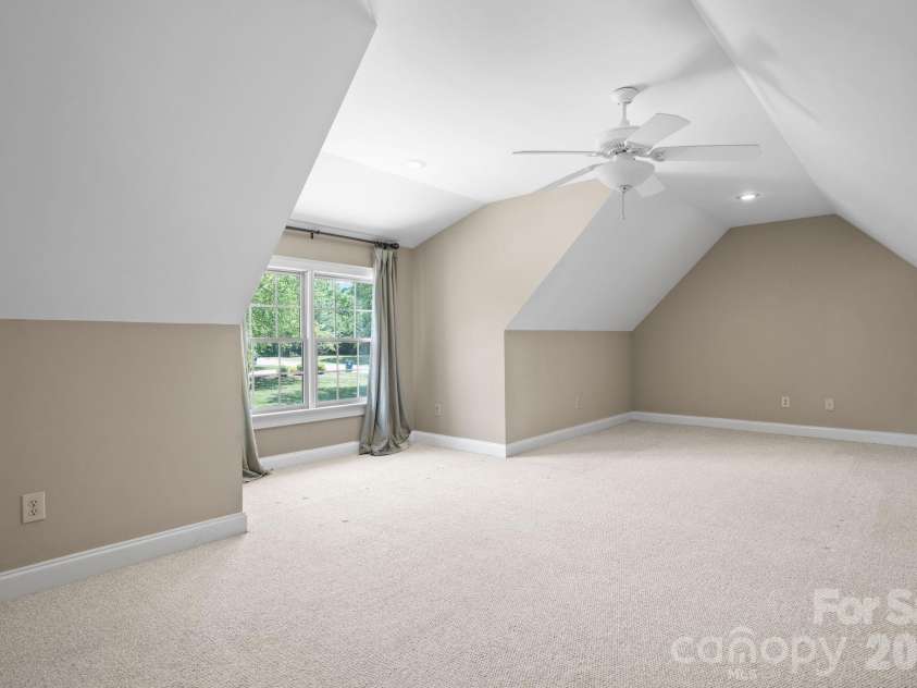 1055 Catawba Greens Drive, Newton, NC 28658.  MLS# CAR4384886, YatesRealty ID 30157. 