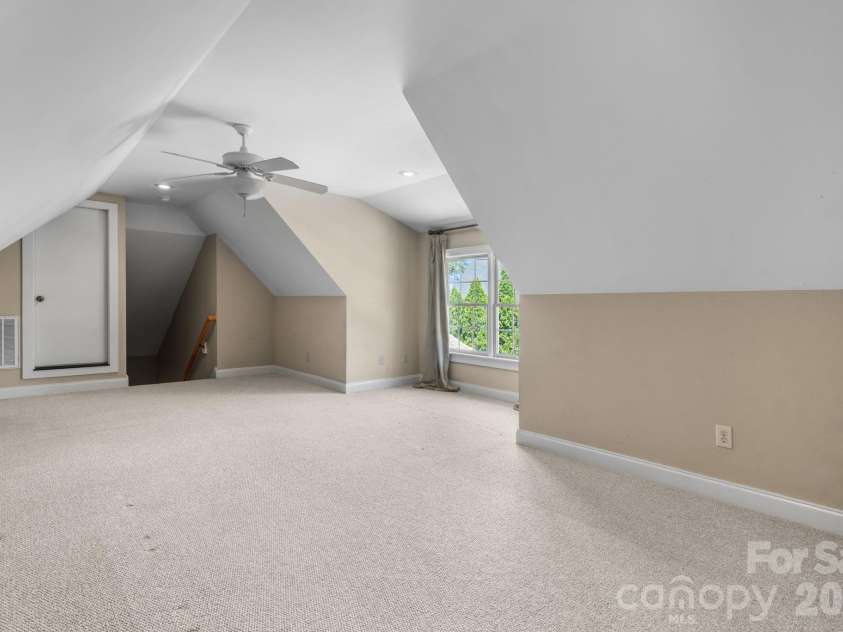 1055 Catawba Greens Drive, Newton, NC 28658.  MLS# CAR4384886, YatesRealty ID 30157. 