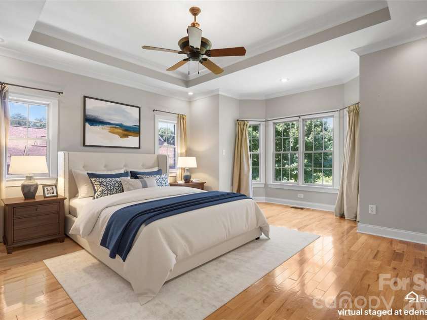 1055 Catawba Greens Drive, Newton, NC 28658.  MLS# CAR4384886, YatesRealty ID 30157. 