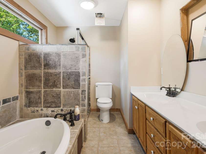 609 Maple Street, Brevard, NC 28712.  MLS# CAR4285702, YatesRealty ID 30157. 