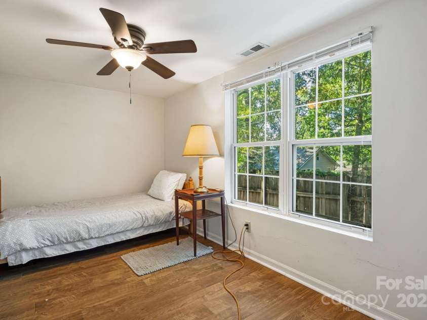 609 Maple Street, Brevard, NC 28712.  MLS# CAR4285702, YatesRealty ID 30157. 