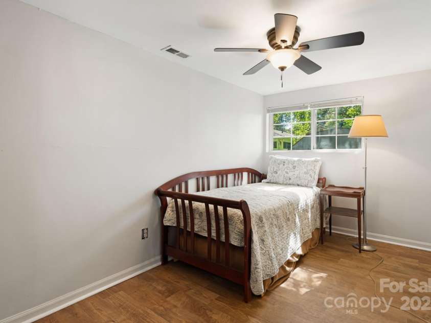 609 Maple Street, Brevard, NC 28712.  MLS# CAR4285702, YatesRealty ID 30157. 