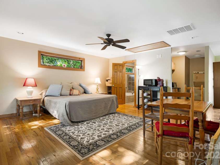 609 Maple Street, Brevard, NC 28712.  MLS# CAR4324804, YatesRealty ID 30157. 