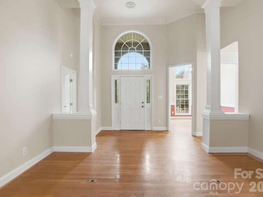 1099 Curve View Road, Lincolnton, NC 28092.  MLS# CAR4389722, YatesRealty ID 30158. 