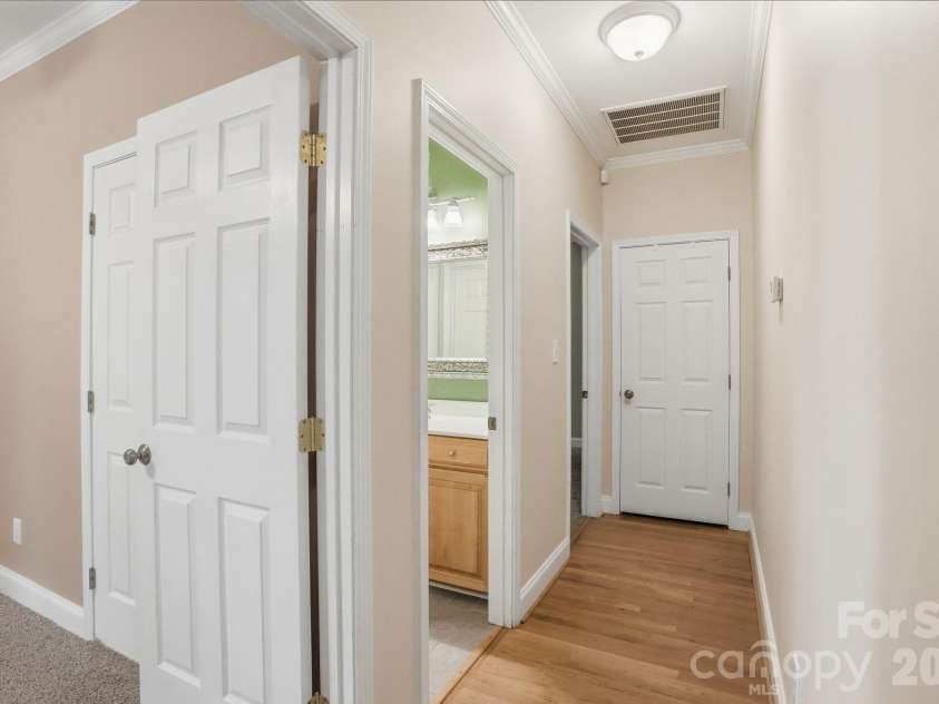 1099 Curve View Road, Lincolnton, NC 28092.  MLS# CAR4389722, YatesRealty ID 30158. 