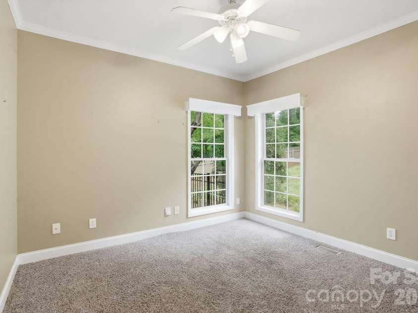 1099 Curve View Road, Lincolnton, NC 28092.  MLS# CAR4389722, YatesRealty ID 30158. 