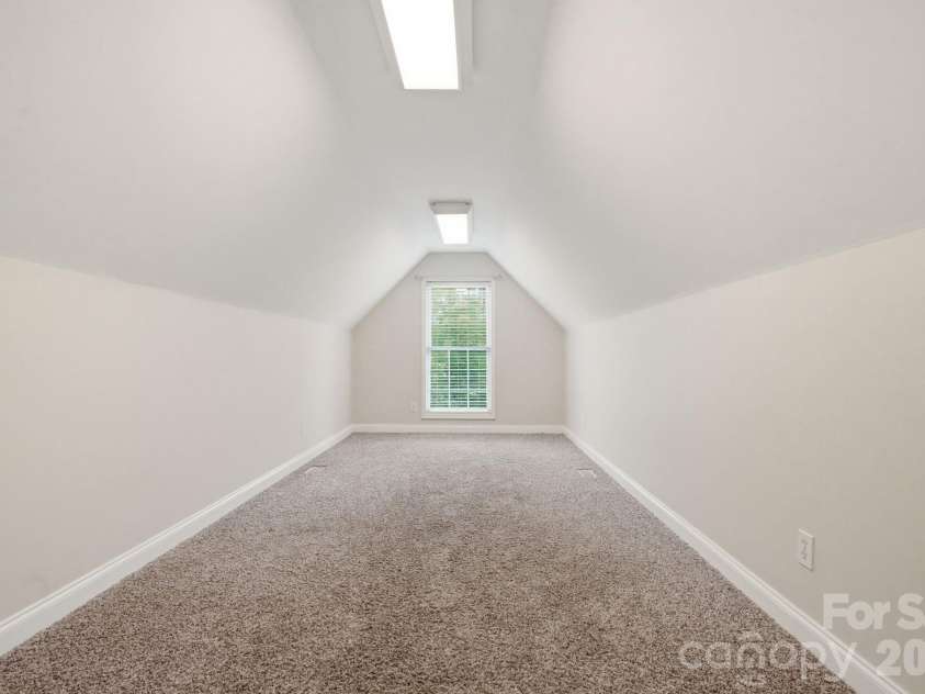 1099 Curve View Road, Lincolnton, NC 28092.  MLS# CAR4389722, YatesRealty ID 30158. 