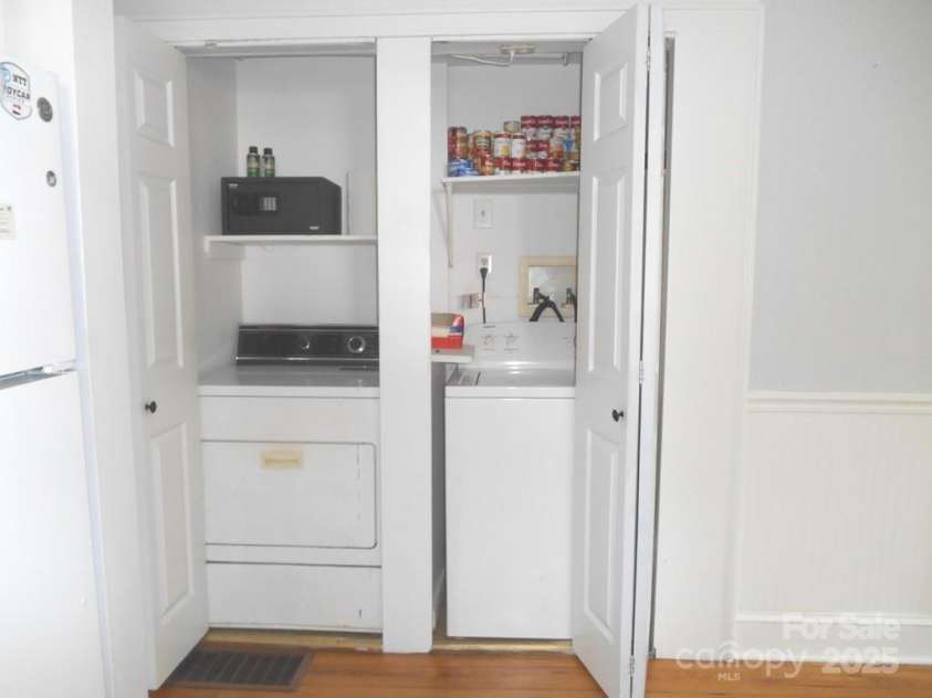 214 H Street, Statesville, NC 28677.  MLS# CAR4282528, YatesRealty ID 30158. Washer & Gas Dryer stay