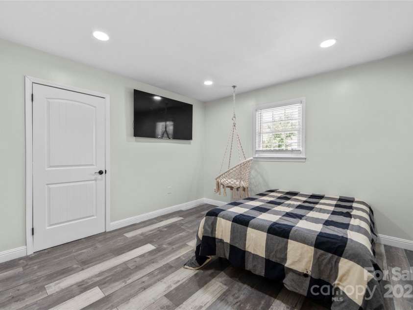 2011 Hampton Heights Street, Lenoir, NC 28645.  MLS# CAR4267552, YatesRealty ID 30159. Bedroom