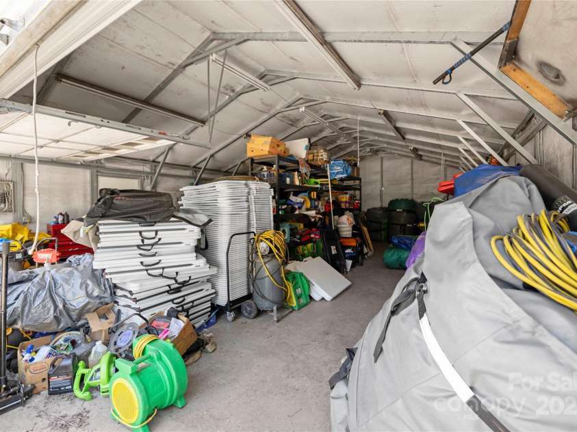 2011 Hampton Heights Street, Lenoir, NC 28645.  MLS# CAR4267552, YatesRealty ID 30159. Detached Garage