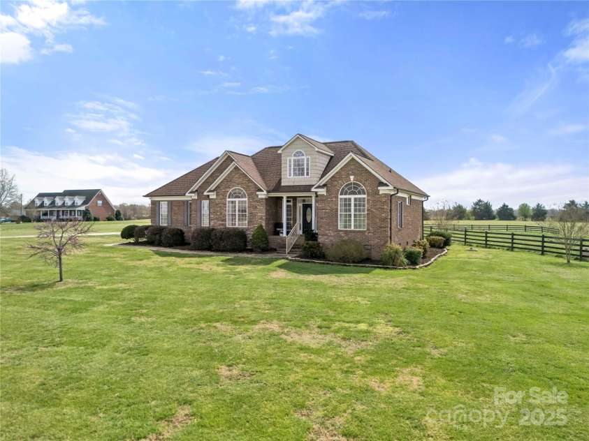 6808 Austin Grove Church Road, Marshville, NC 28103.  MLS# CAR4235474, YatesRealty ID 3016. 