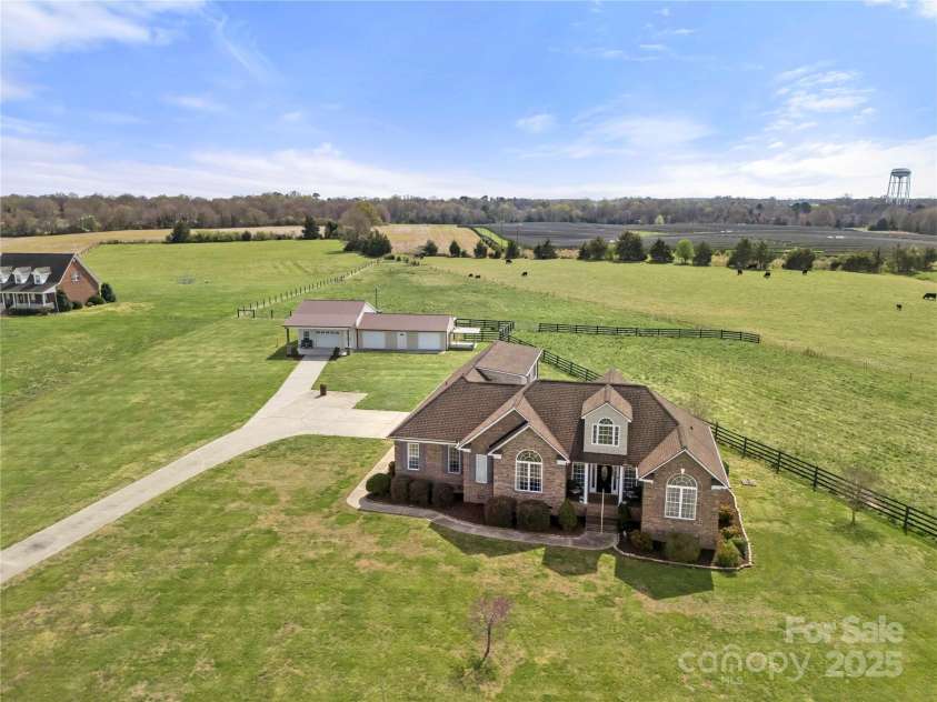 6808 Austin Grove Church Road, Marshville, NC 28103.  MLS# CAR4235474, YatesRealty ID 3016. 