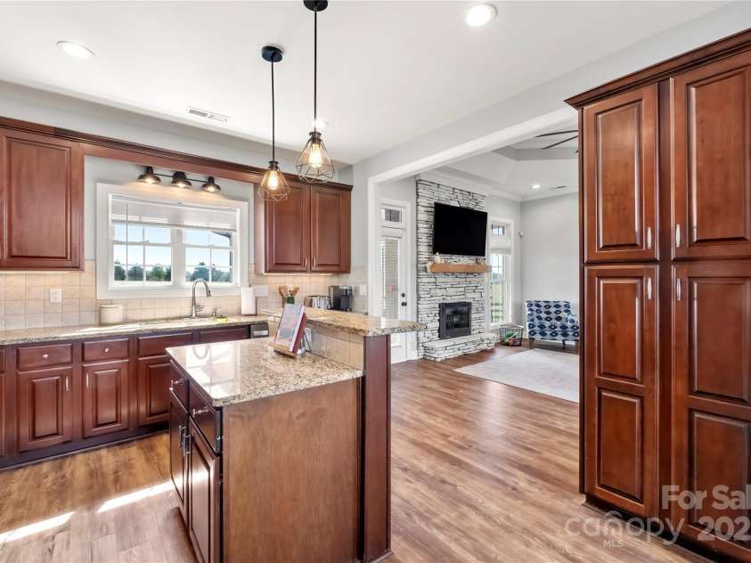 6808 Austin Grove Church Road, Marshville, NC 28103.  MLS# CAR4235474, YatesRealty ID 3016. 