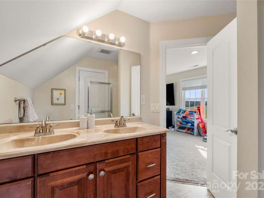 6808 Austin Grove Church Road, Marshville, NC 28103.  MLS# CAR4235474, YatesRealty ID 3016. 