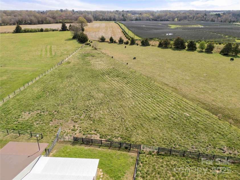 6808 Austin Grove Church Road, Marshville, NC 28103.  MLS# CAR4235474, YatesRealty ID 3016. 