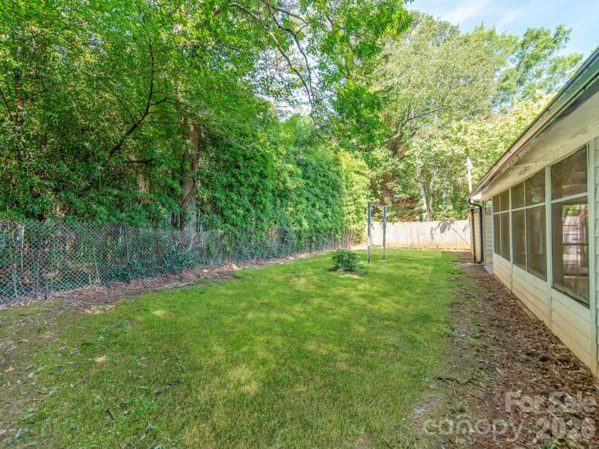 3414 June Drive, Charlotte, NC 28205.  MLS# CAR4390268, YatesRealty ID 30160. 