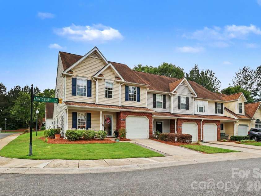 11184 Saintsbury Place, Charlotte, NC 28270.  MLS# CAR4359554, YatesRealty ID 30161. 