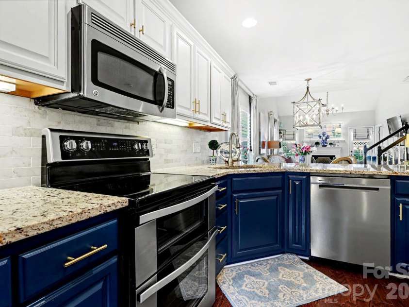 11184 Saintsbury Place, Charlotte, NC 28270.  MLS# CAR4359554, YatesRealty ID 30161. 