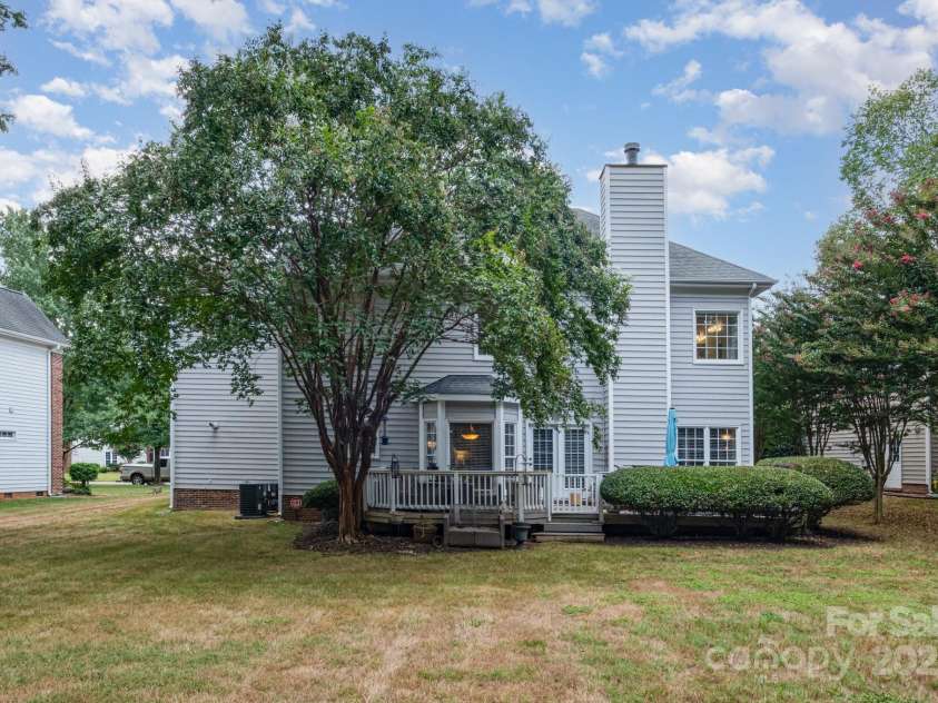 1239 Boyden Place, Concord, NC 28027.  MLS# CAR4285541, YatesRealty ID 30161. 