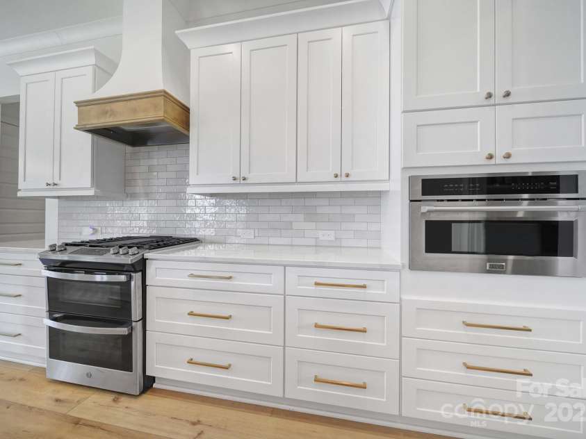 1104 Furnace Road, Iron Station, NC 28080.  MLS# CAR4286754, YatesRealty ID 30162. Kitchen