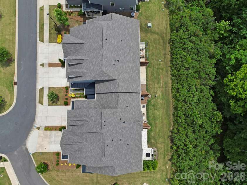 637 Amber Meadows Way, Tega Cay, SC 29708.  MLS# CAR4383765, YatesRealty ID 30162. 