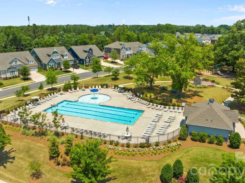 637 Amber Meadows Way, Tega Cay, SC 29708.  MLS# CAR4383765, YatesRealty ID 30162. Community Pool with Splash Pool