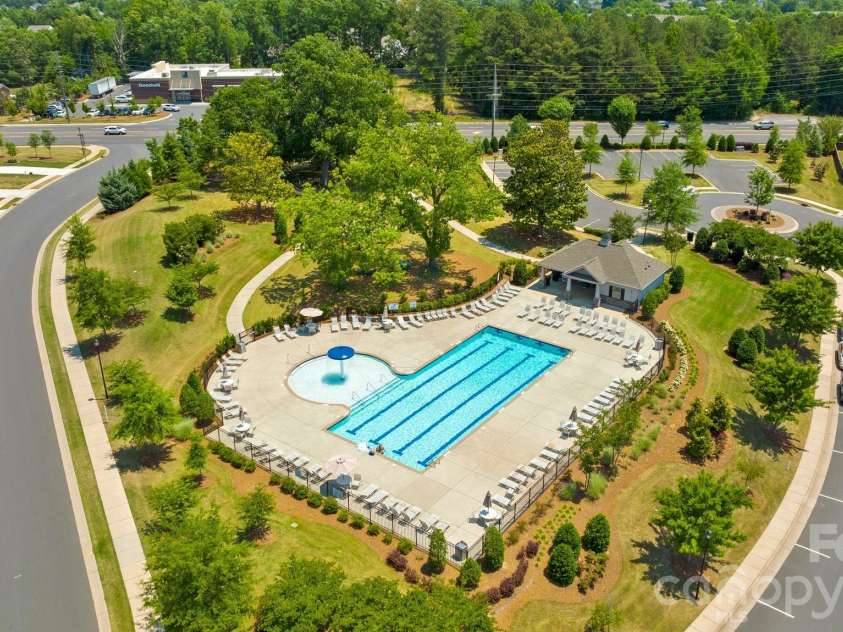 637 Amber Meadows Way, Tega Cay, SC 29708.  MLS# CAR4383765, YatesRealty ID 30162. Community Pool with Splash Pool