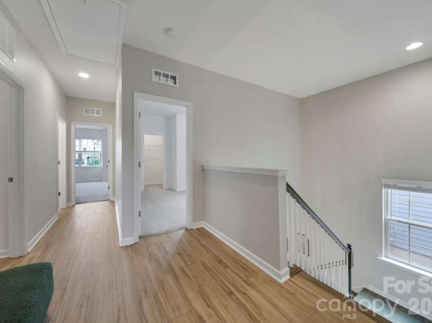 637 Amber Meadows Way, Tega Cay, SC 29708.  MLS# CAR4383765, YatesRealty ID 30162. Upstairs Hall/Landing Area