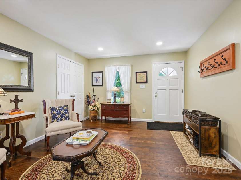 7300 Bailywick Drive, Waxhaw, NC 28173.  MLS# CAR4266190, YatesRealty ID 30163. 