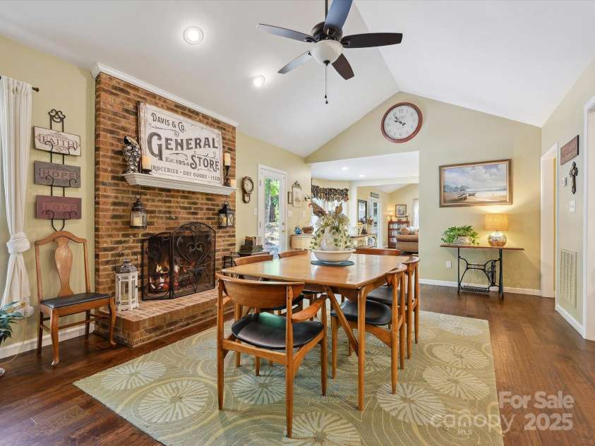 7300 Bailywick Drive, Waxhaw, NC 28173.  MLS# CAR4266190, YatesRealty ID 30163. 